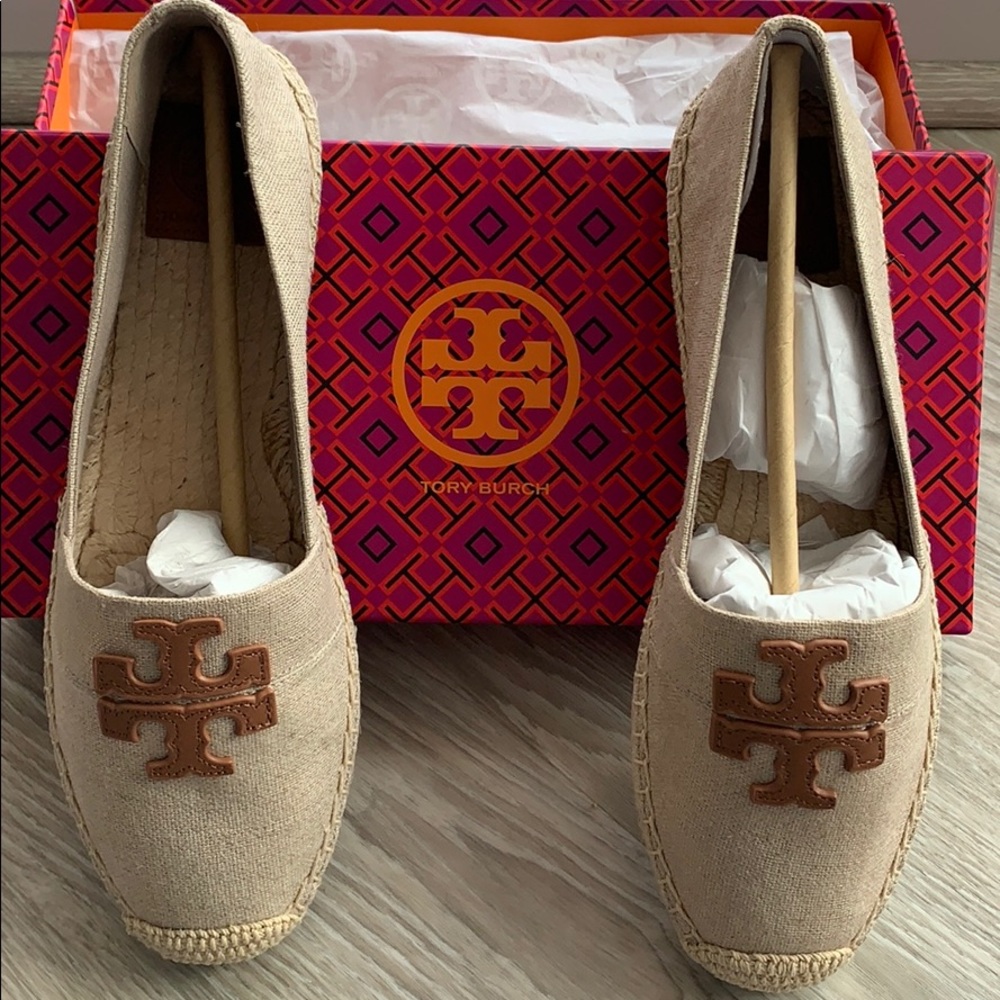 Authentic Brand New Tory Burch Weston Flats